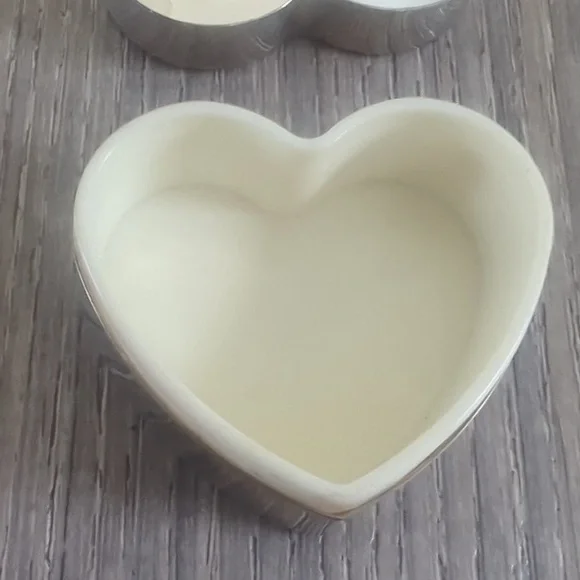 Vintage Silver Trinket Boxes - Set of 2 - Picture 12 of 12